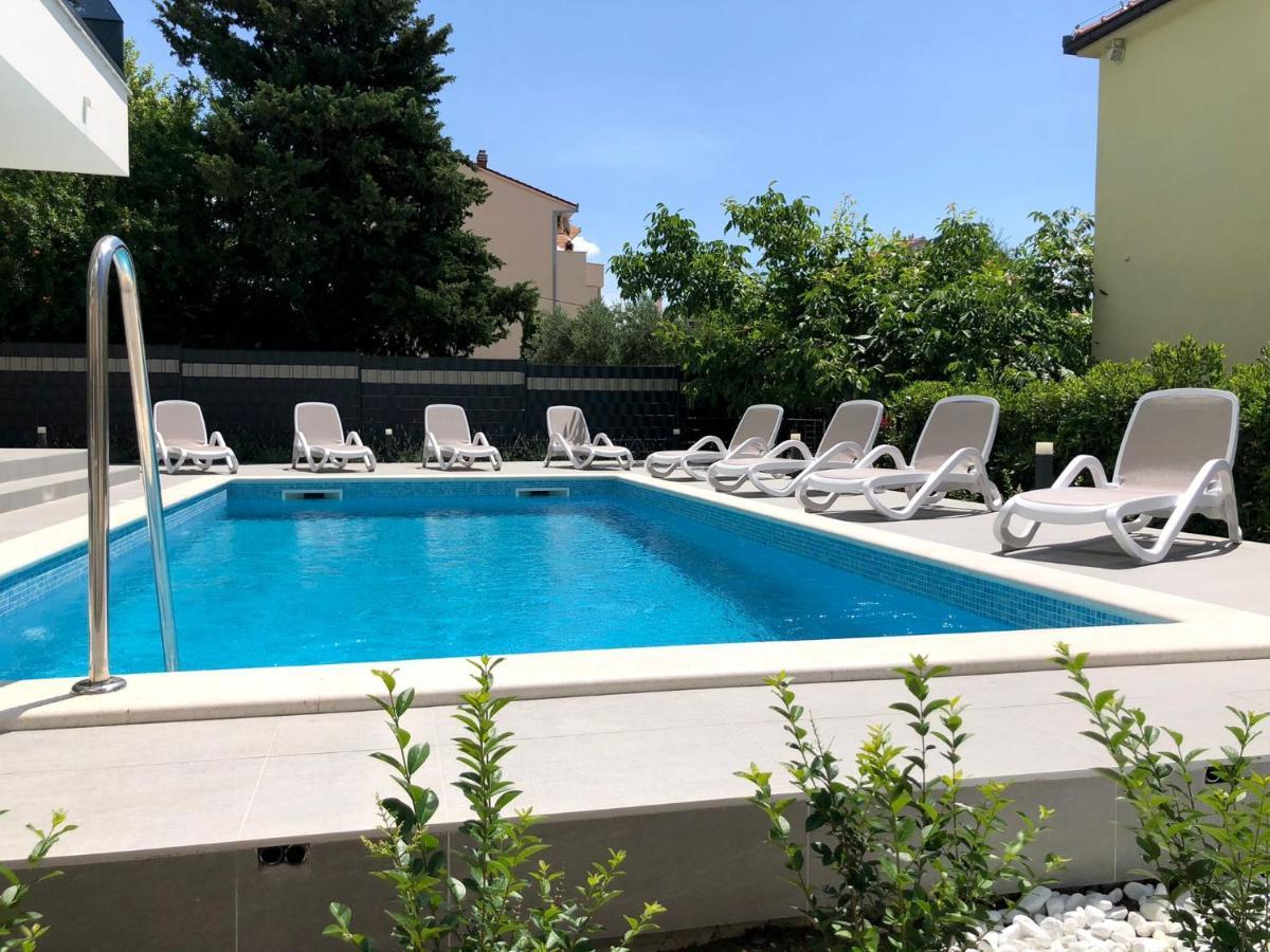 Seka Apartments With A Pool Kaštela Kültér fotó