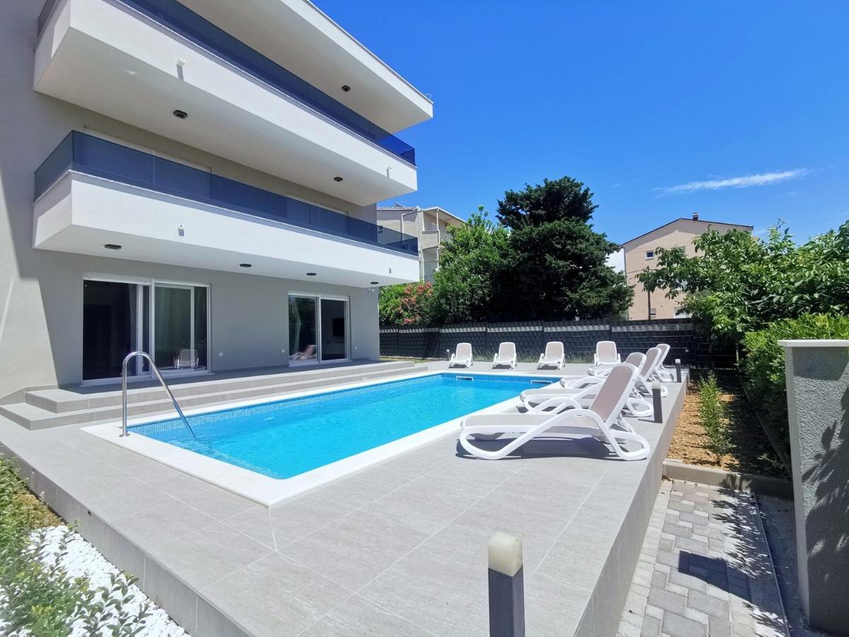 Seka Apartments With A Pool Kaštela Kültér fotó