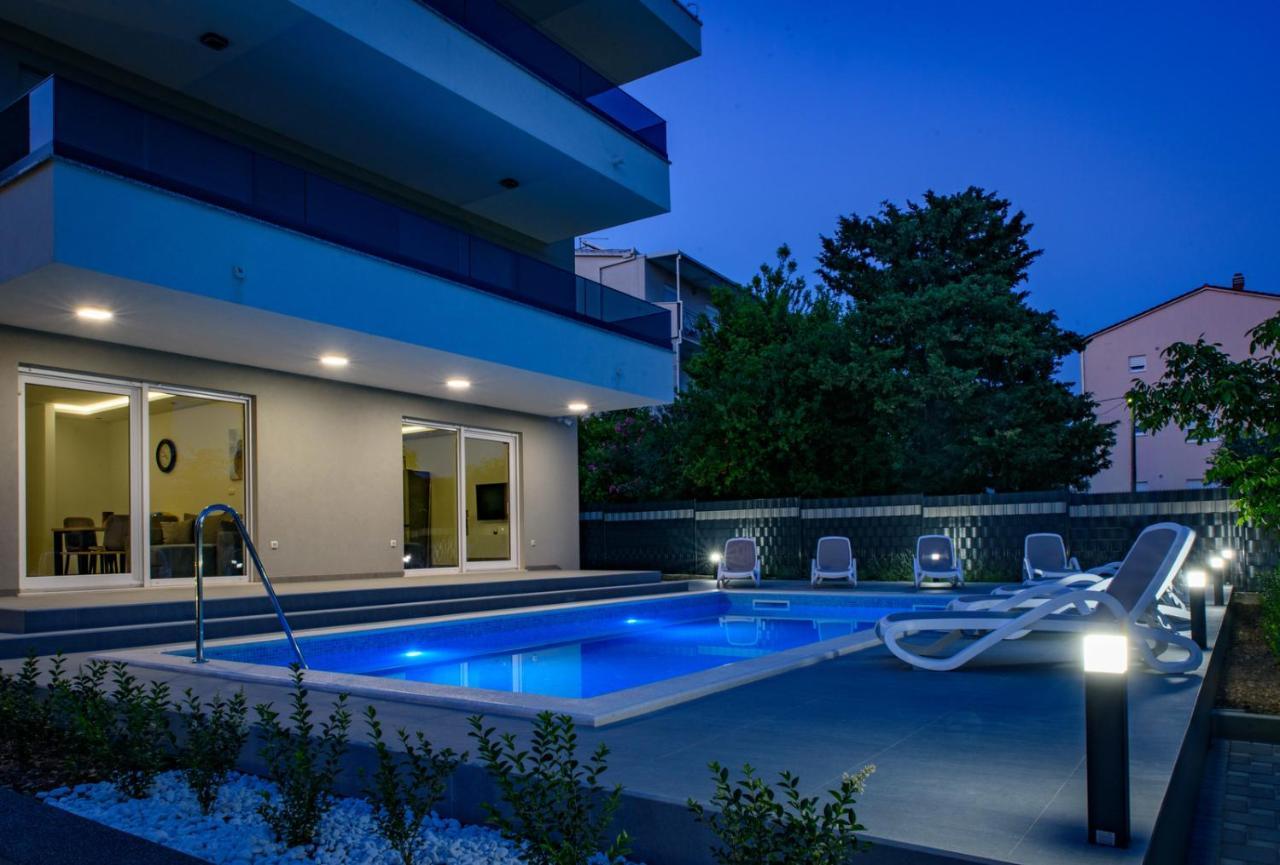 Seka Apartments With A Pool Kaštela Kültér fotó