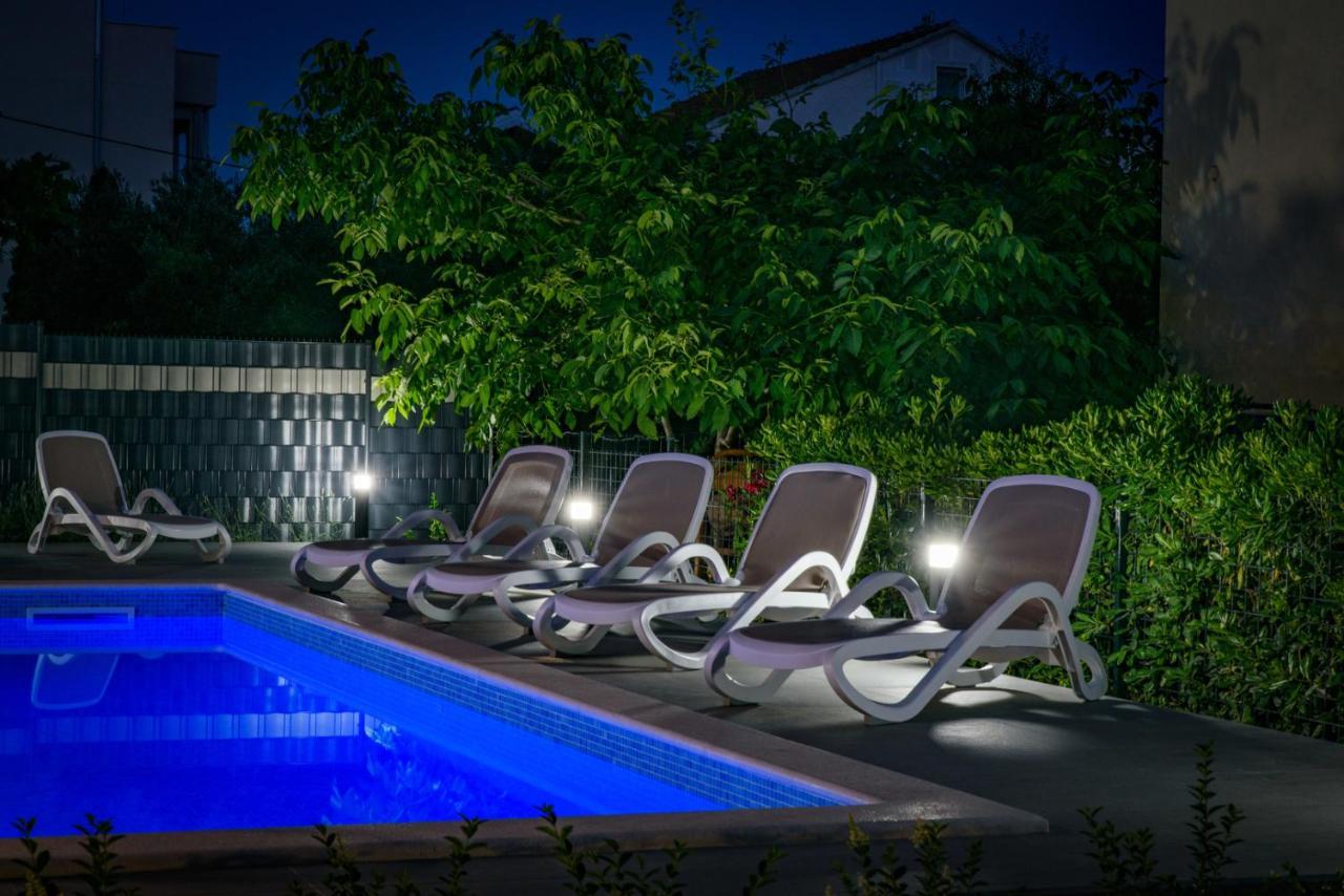 Seka Apartments With A Pool Kaštela Kültér fotó