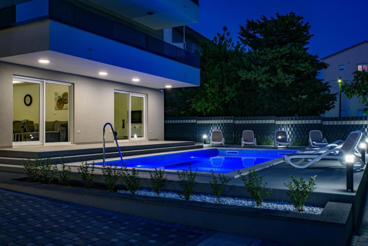 Seka Apartments With A Pool Kaštela Kültér fotó